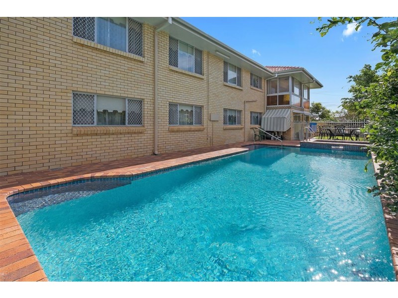 25 Chadford Street, Macgregor QLD 4109