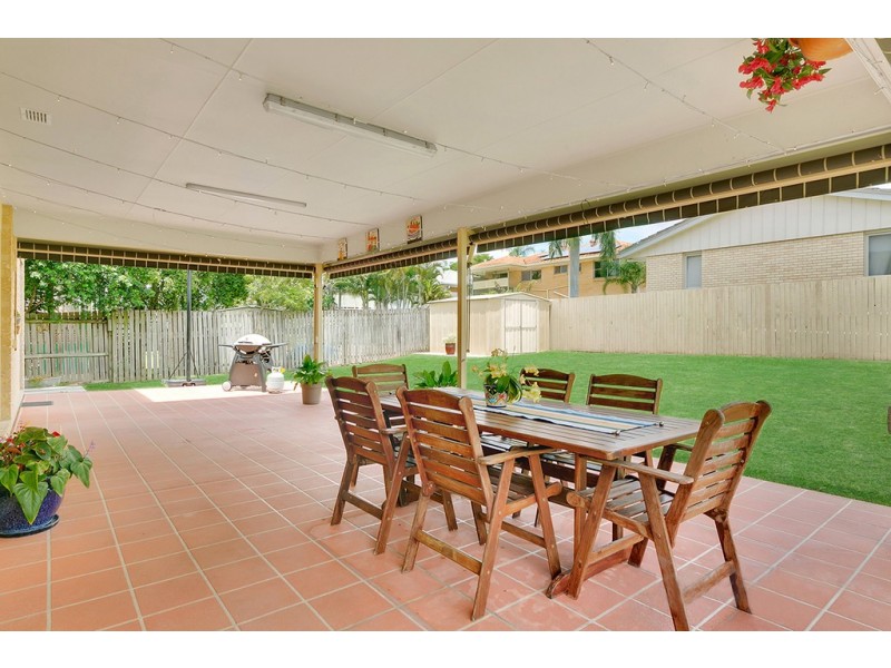 1 Bettina Street, Macgregor QLD 4109