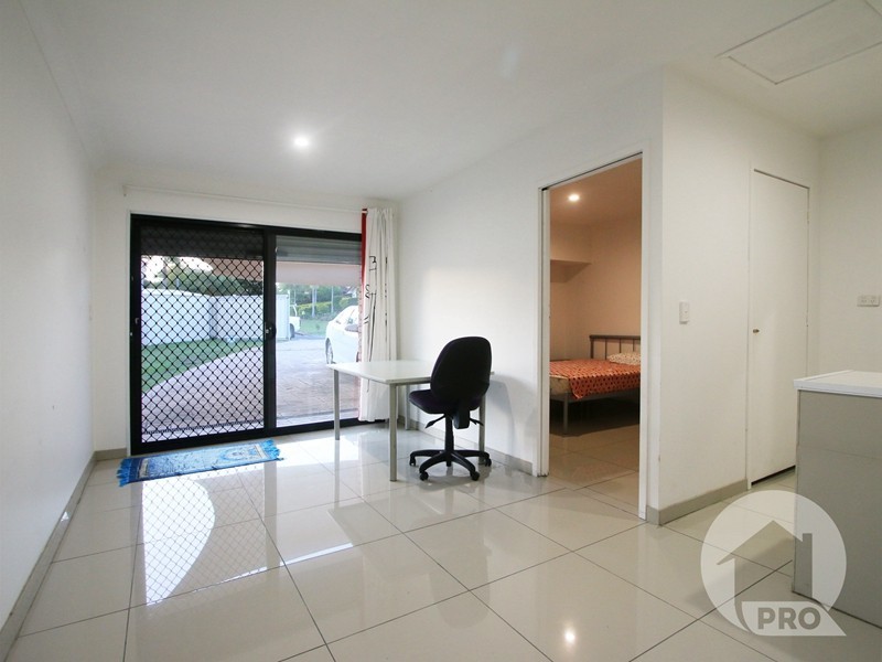 10 Tuberose Place, Calamvale QLD 4116