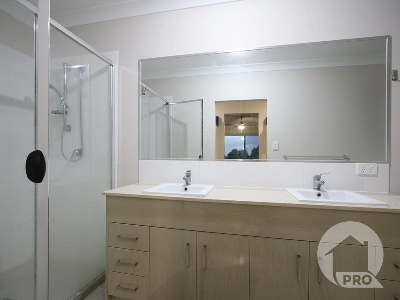 19 Ascent Street, Rochedale QLD 4123