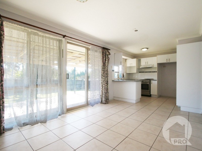 20 Bottlebrush Drive, Regents Park QLD 4118