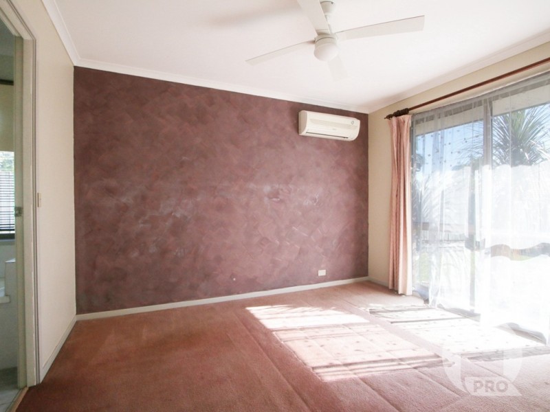 20 Bottlebrush Drive, Regents Park QLD 4118