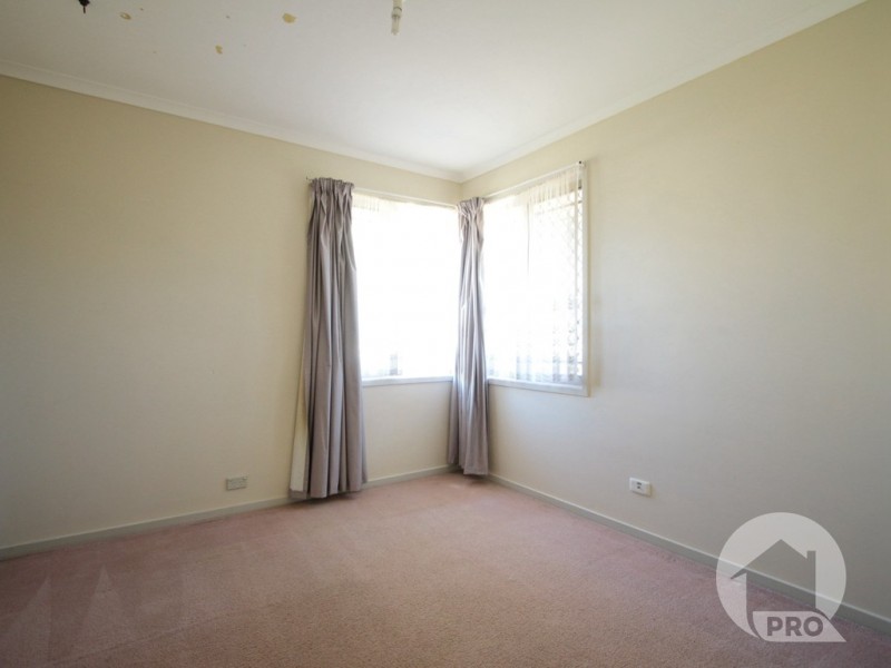 20 Bottlebrush Drive, Regents Park QLD 4118