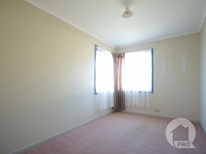 20 Bottlebrush Drive, Regents Park QLD 4118