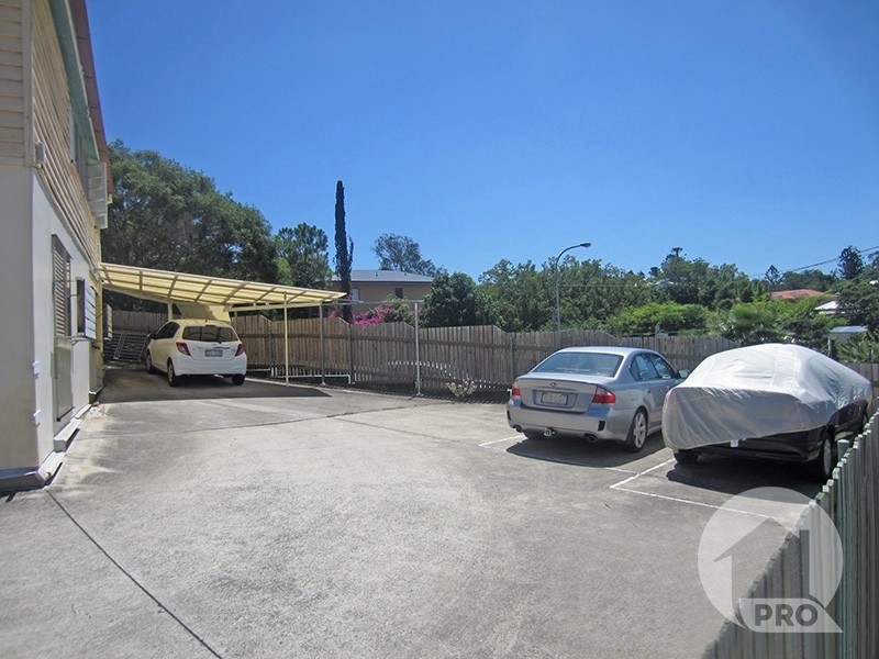 12 Moorak Street, Taringa QLD 4068