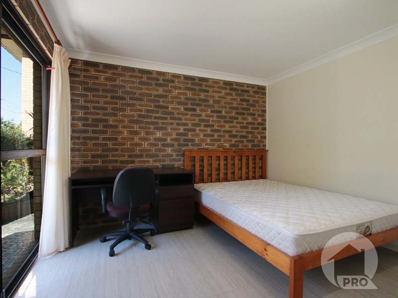 20 Kidd Street, Robertson QLD 4109