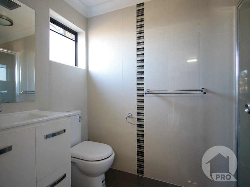 20 Kidd Street, Robertson QLD 4109