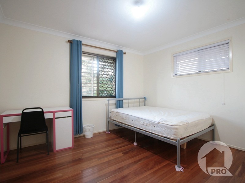 20 Kidd Street, Robertson QLD 4109