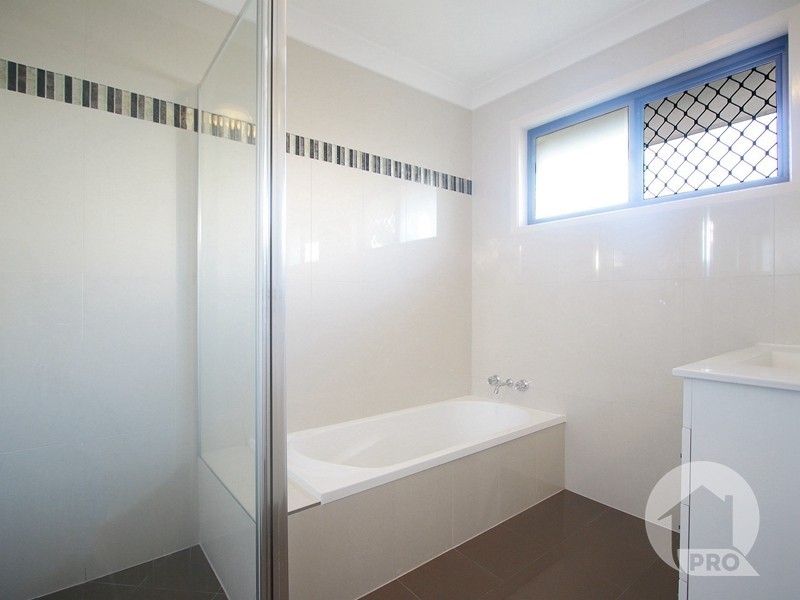 20 Kidd Street, Robertson QLD 4109