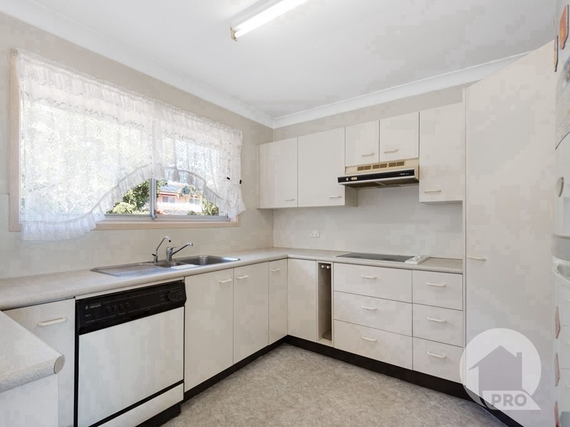 18 Bramwell Street, Eight Mile Plains QLD 4113