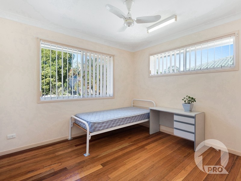 18 Bramwell Street, Eight Mile Plains QLD 4113