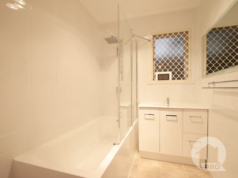 115 Newnham Road, Mount Gravatt East QLD 4122