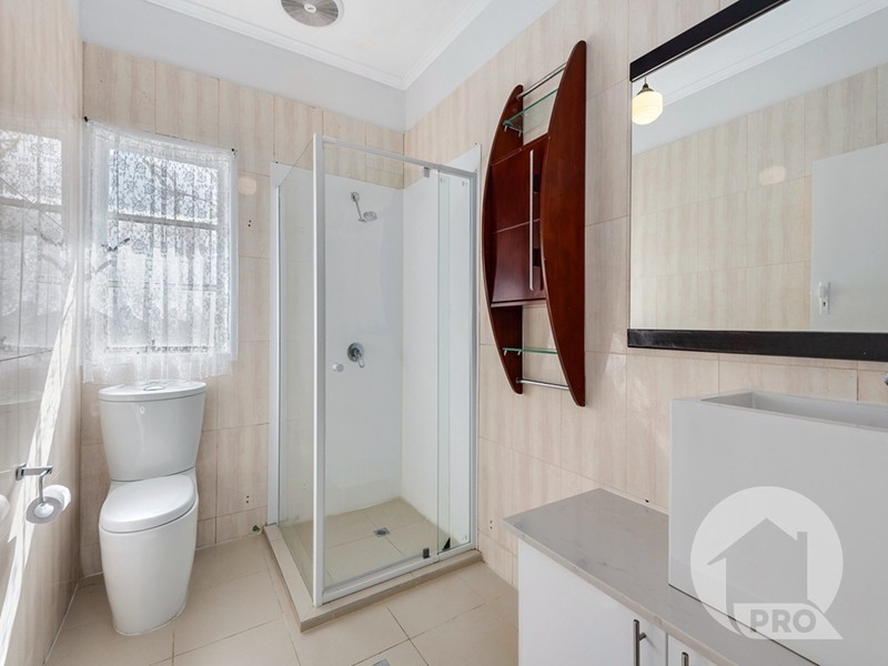 116 Dell Road, St Lucia QLD 4067