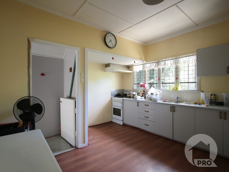 42 Orange Grove Road, Coopers Plains QLD 4108