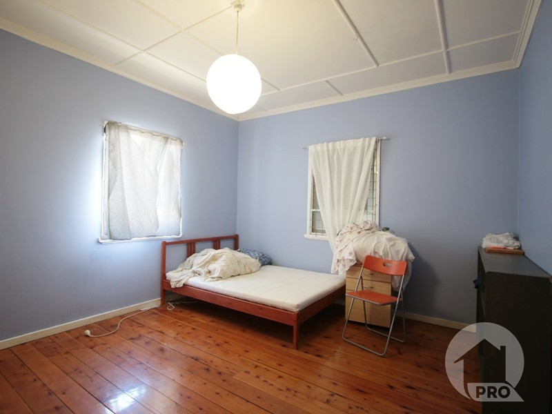 42 Orange Grove Road, Coopers Plains QLD 4108