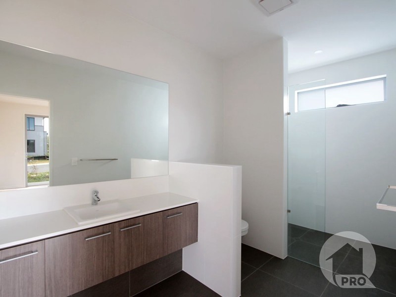 27 Willow Way, Rochedale QLD 4123