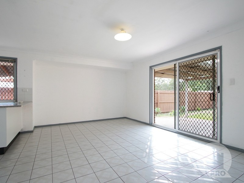 24 Metropole Street, Robertson QLD 4109