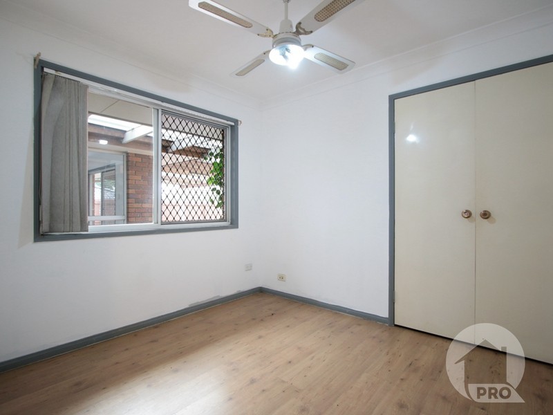 24 Metropole Street, Robertson QLD 4109