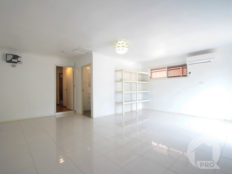 24 Metropole Street, Robertson QLD 4109