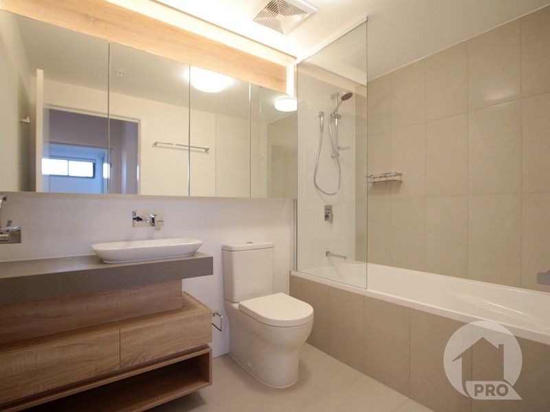 10103/16 Edmonstone Street, South Brisbane QLD 4101