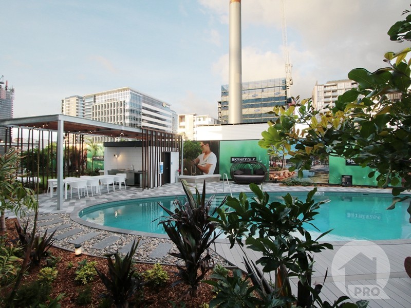 10103/16 Edmonstone Street, South Brisbane QLD 4101