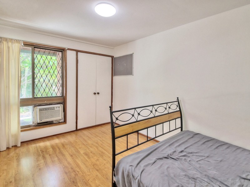 17 Orpheus Street, Robertson QLD 4109