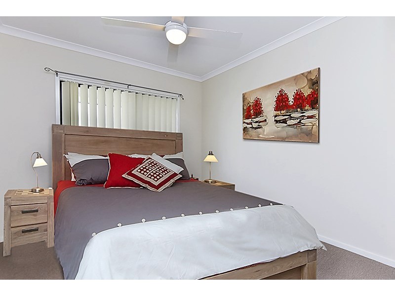 37 Greenvale Street, Calamvale QLD 4116