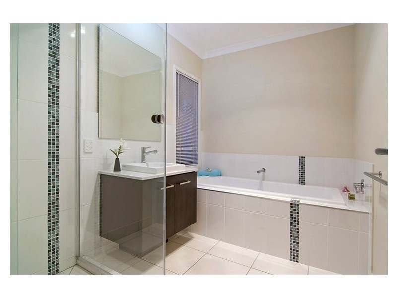 37 Greenvale Street, Calamvale QLD 4116