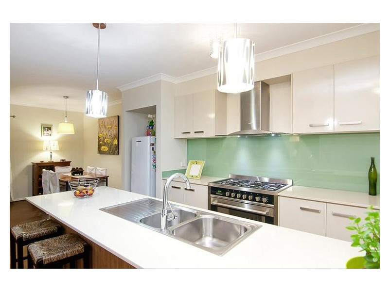 37 Greenvale Street, Calamvale QLD 4116