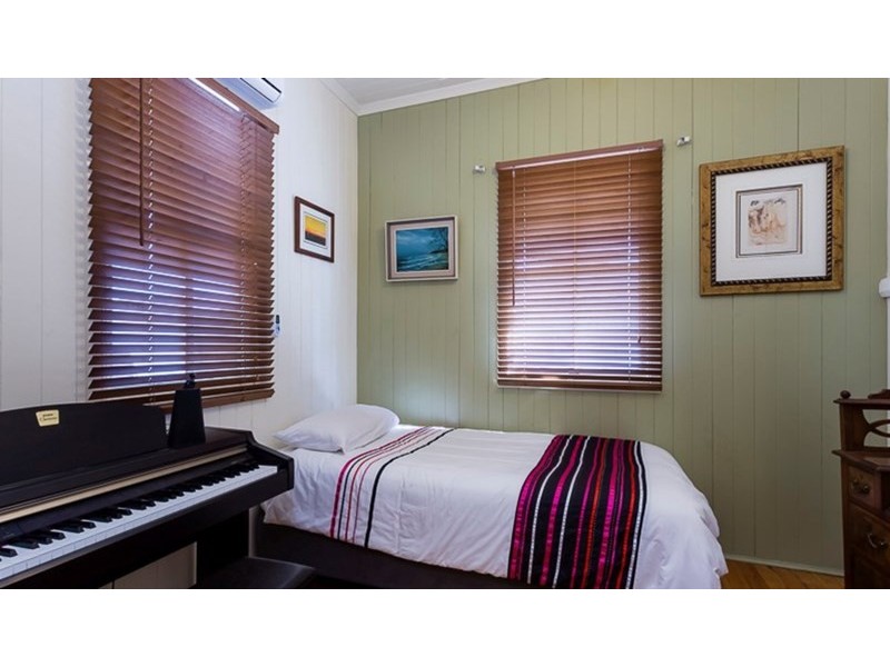 515 Logan Road, Greenslopes QLD 4120