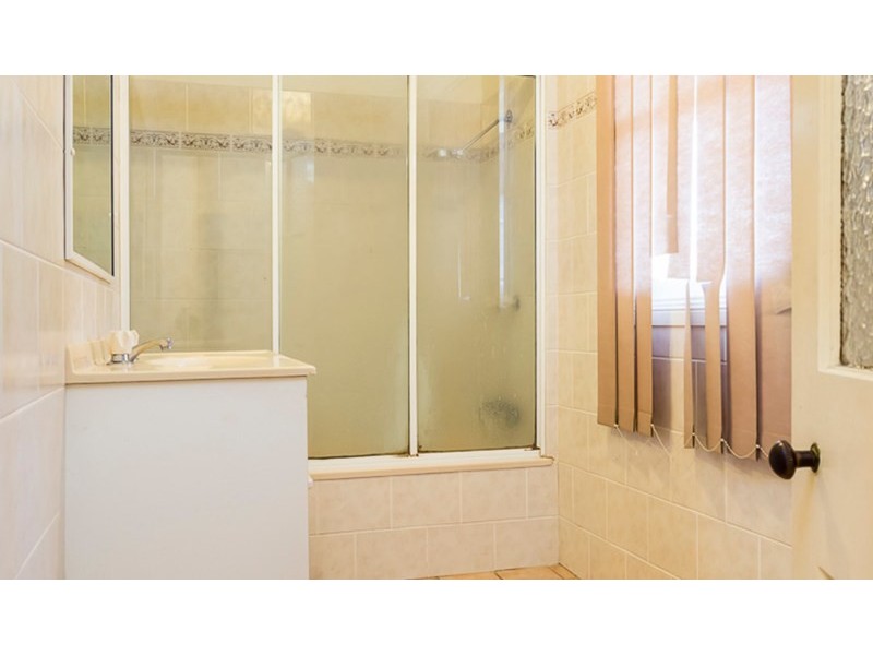 515 Logan Road, Greenslopes QLD 4120