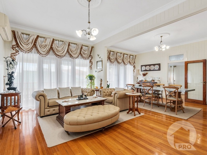 52 Amelia Street, Coorparoo QLD 4151