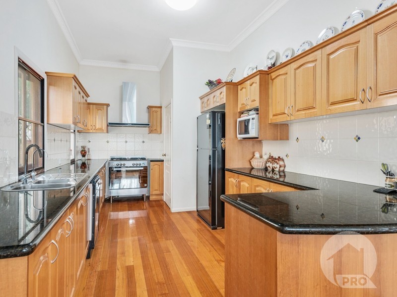 52 Amelia Street, Coorparoo QLD 4151