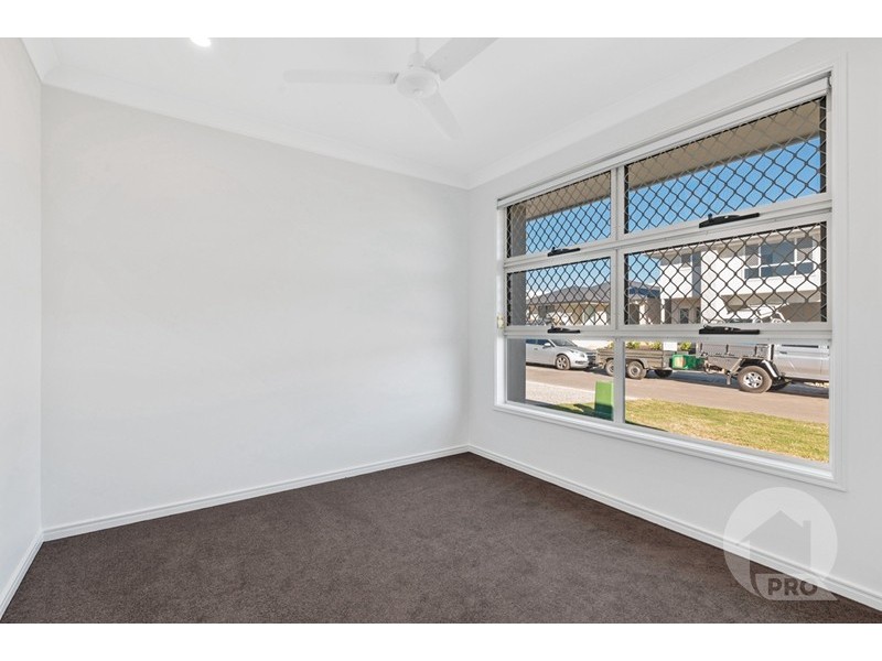 24 Tambor Crescent, Pallara QLD 4110