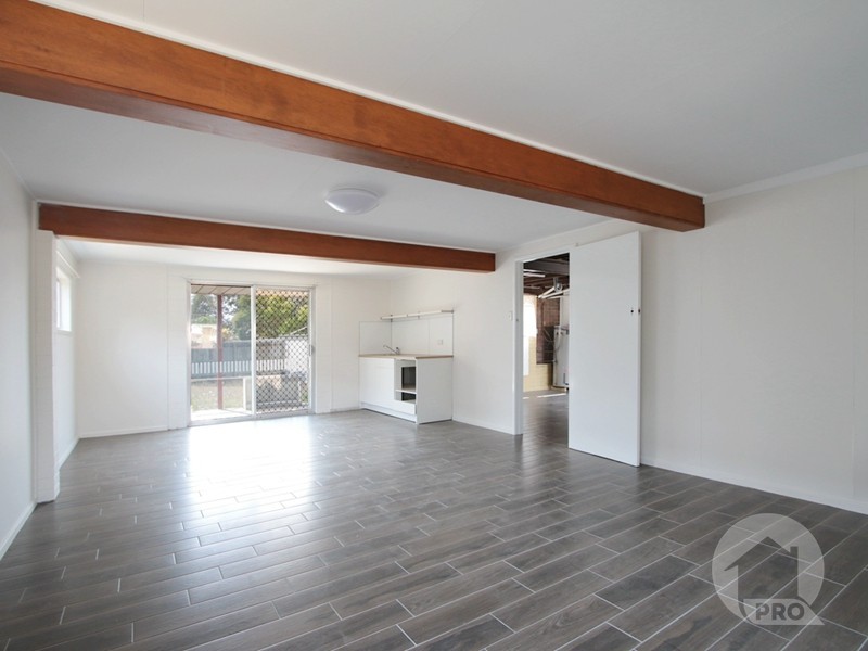 4 Dolphin Street, Macgregor QLD 4109