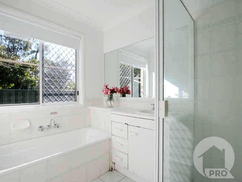 2 Eucalyptus Cres, Runcorn QLD 4113