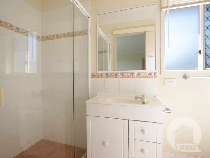 25 Robinson Crescent, Runcorn QLD 4113