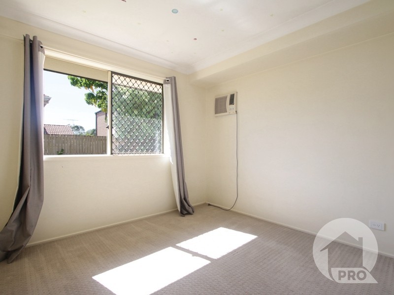 25 Robinson Crescent, Runcorn QLD 4113