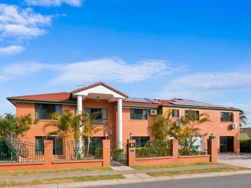 21A Parnassus Street, Robertson QLD 4109