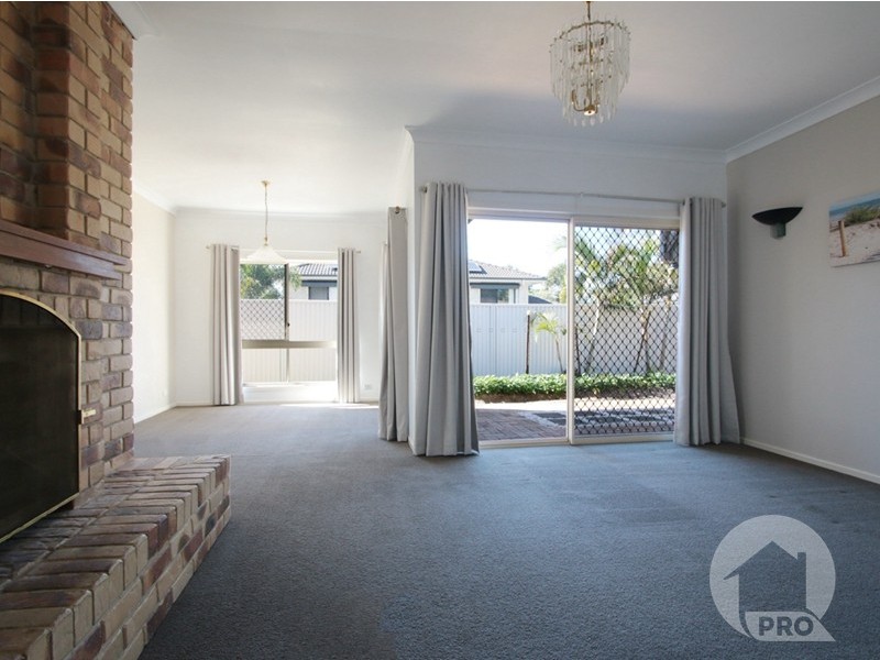 21 Nardie Street, Eight Mile Plains QLD 4113