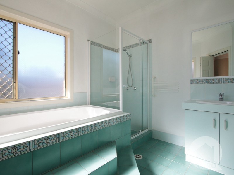 21 Nardie Street, Eight Mile Plains QLD 4113