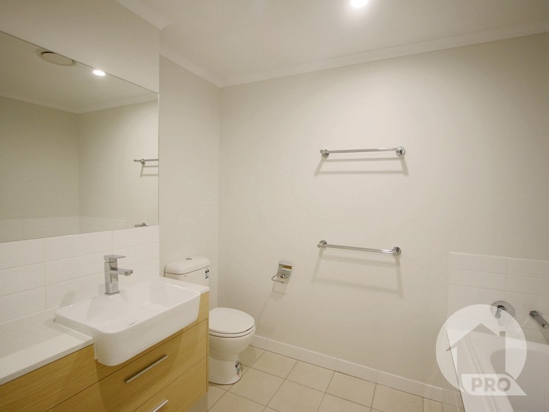 308/26 Macgroarty Street, Coopers Plains QLD 4108