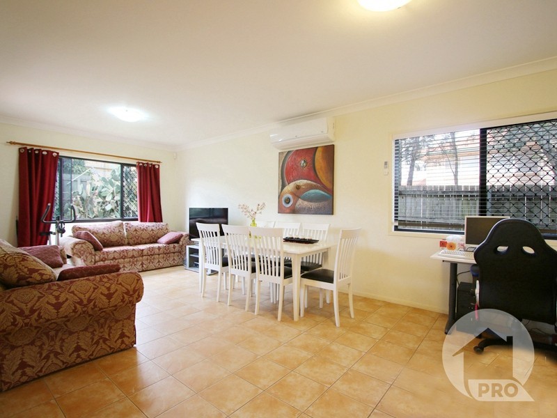 66 Wadley Street, Macgregor QLD 4109