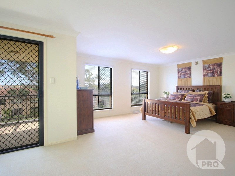 66 Wadley Street, Macgregor QLD 4109