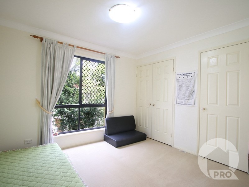 66 Wadley Street, Macgregor QLD 4109