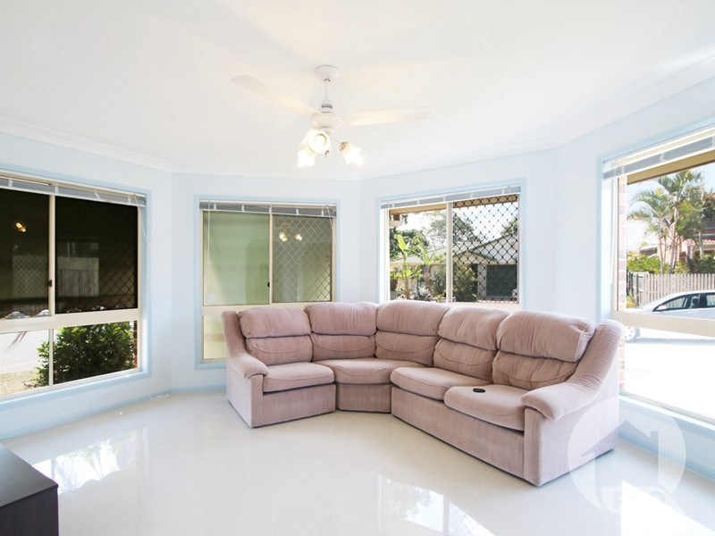 33 Allarton Street, Coopers Plains QLD 4108