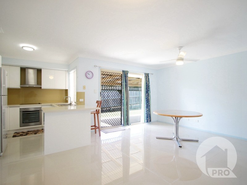 33 Allarton Street, Coopers Plains QLD 4108