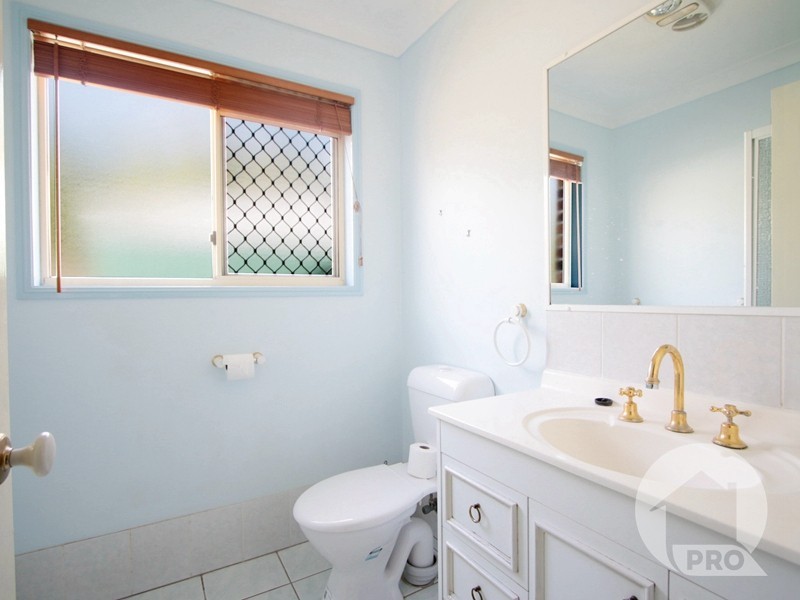 33 Allarton Street, Coopers Plains QLD 4108