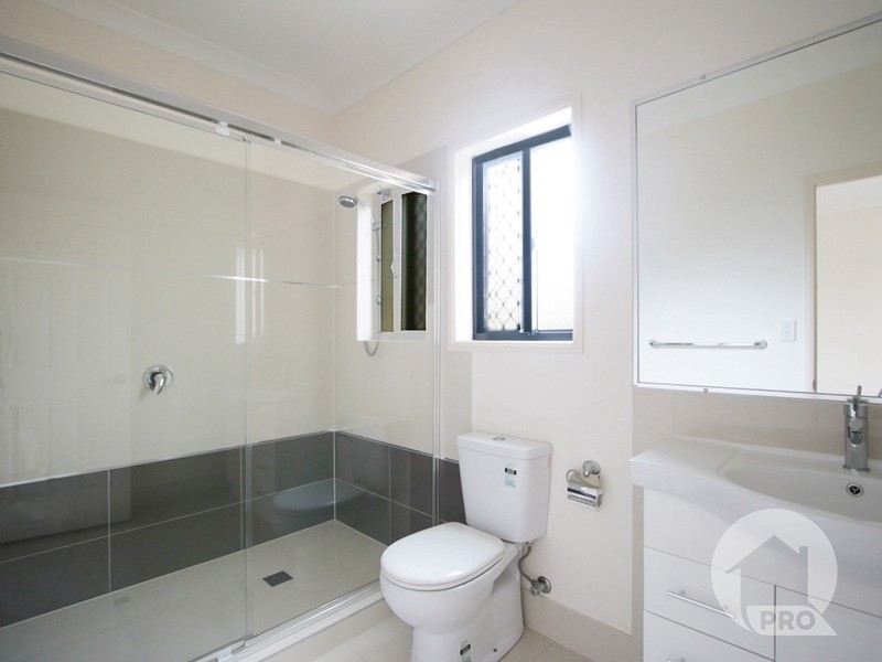 6 Pine Street, Runcorn QLD 4113