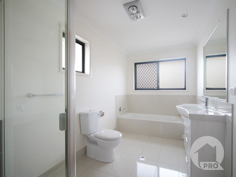 6 Pine Street, Runcorn QLD 4113